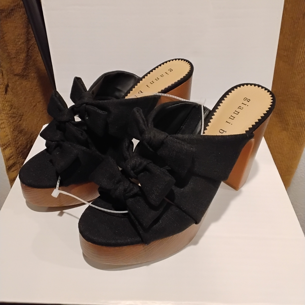 NWOT Gianni Bini Black Bow Block Heel Platform Slide Sandals 11 Firm Price